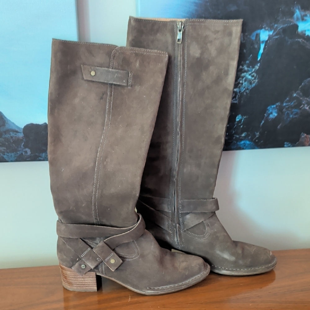 Ugg Bandera Tall Suede Boots GUC SIZE 7.5
